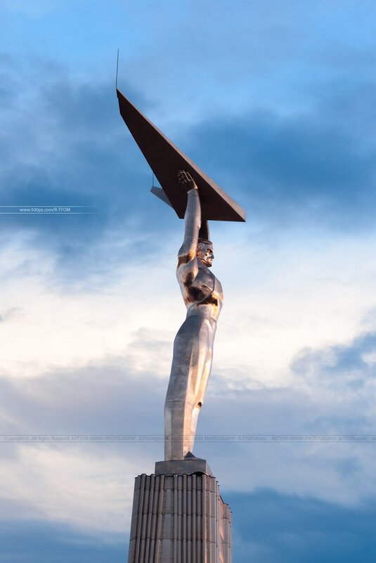 Монумент Славы - Артём Мирный / Artyom Mirniy