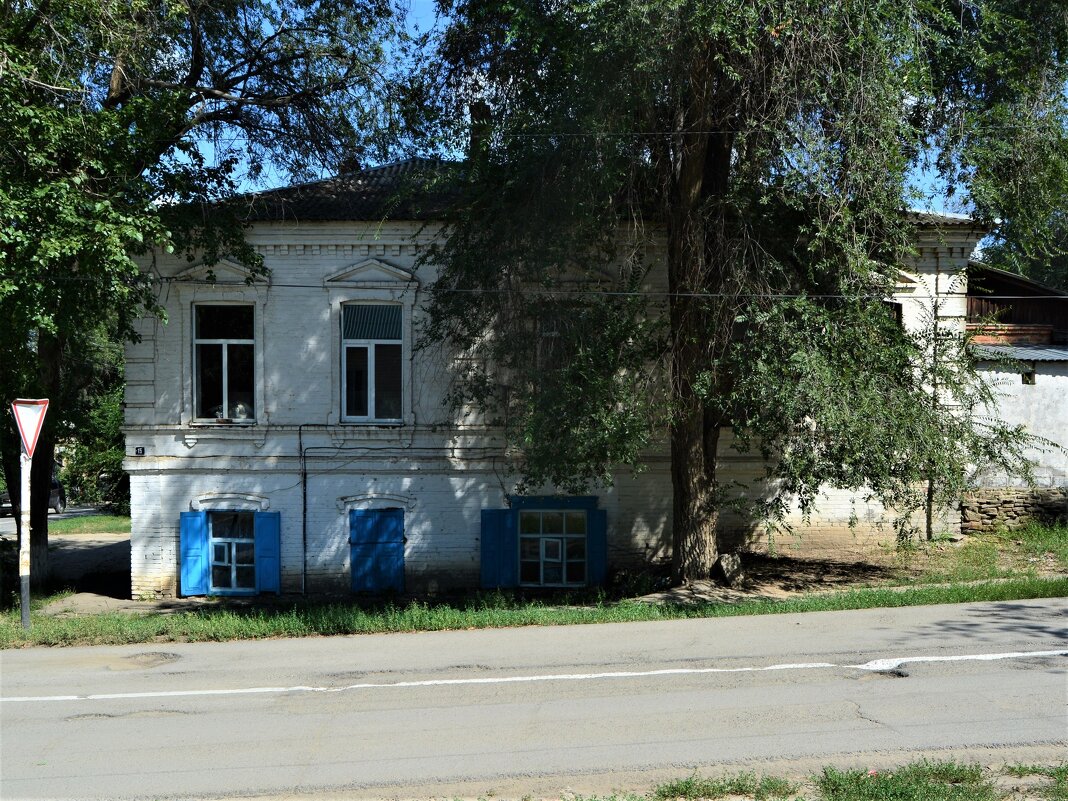 Каменск-Шахтинский. Дом по пер. Володарского 15. - Пётр Чернега