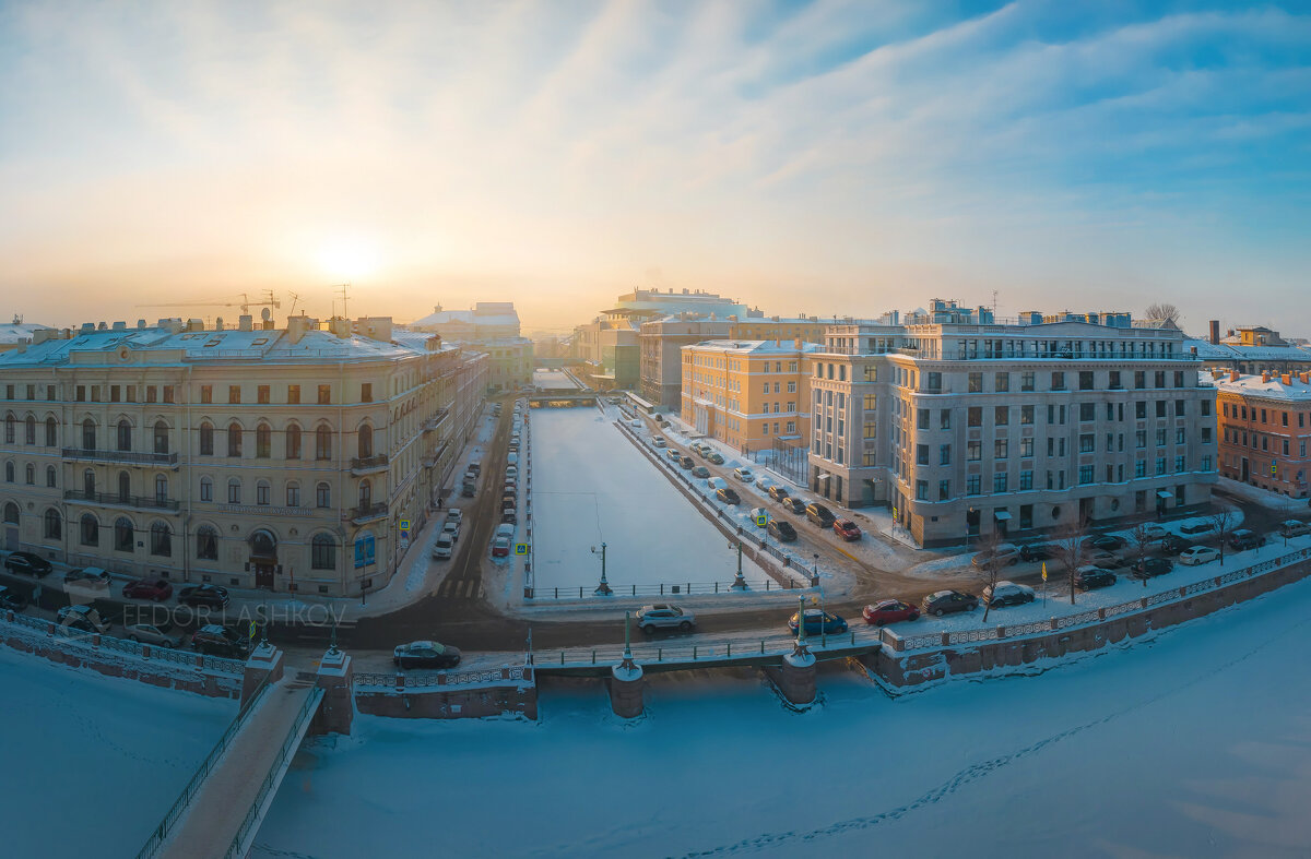 Туманный рассвет в Санкт-Петербурге - Фёдор. Лашков