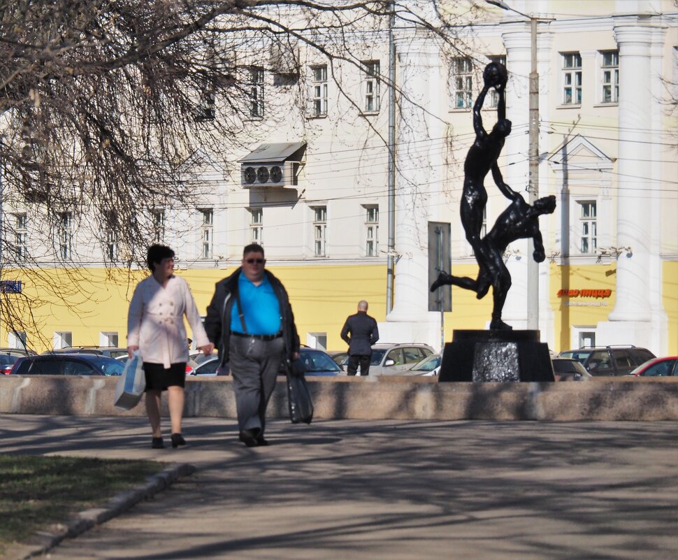 Площадь Труда - Василий Петрович .