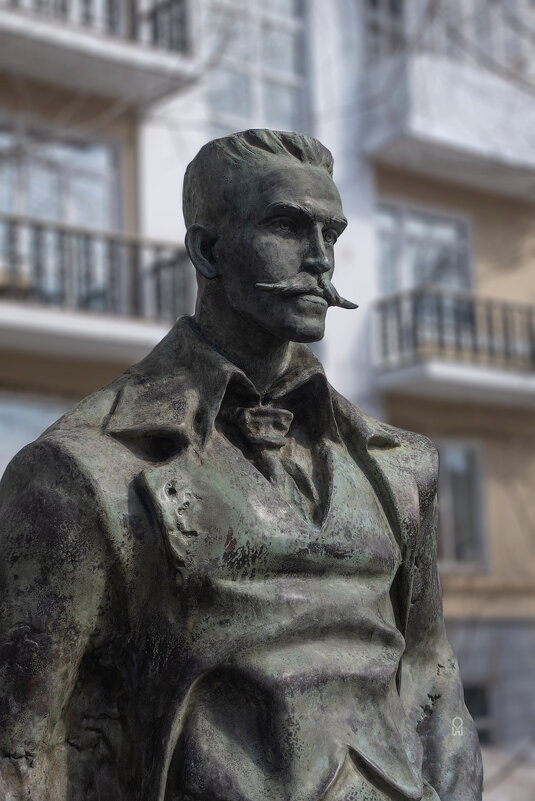Памятник Константину Головкину (фрагмент) - Олег Манаенков