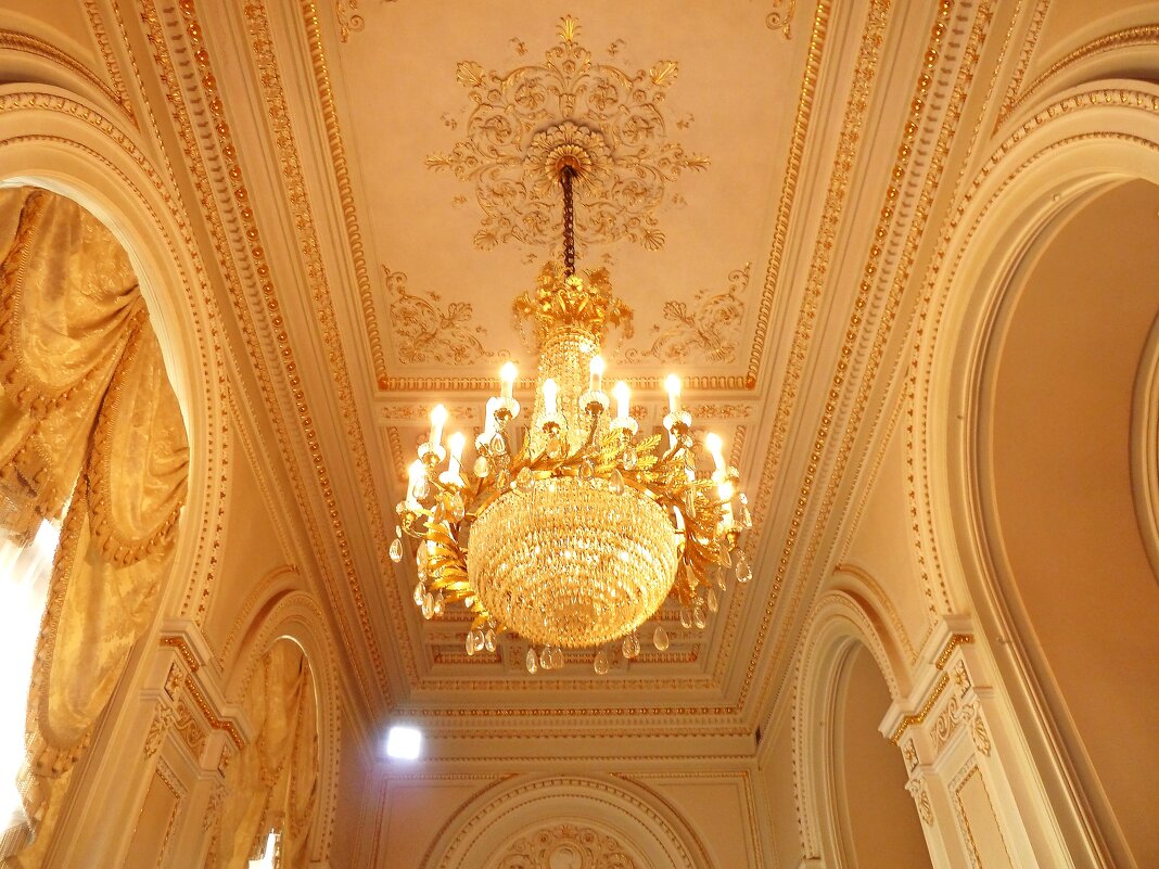 Один из коридоров между залами дворца Юсупова - Наталья Т