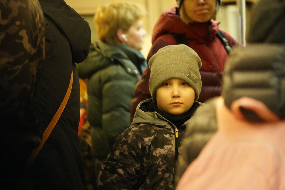 В толпе - Анастасия Гурьева