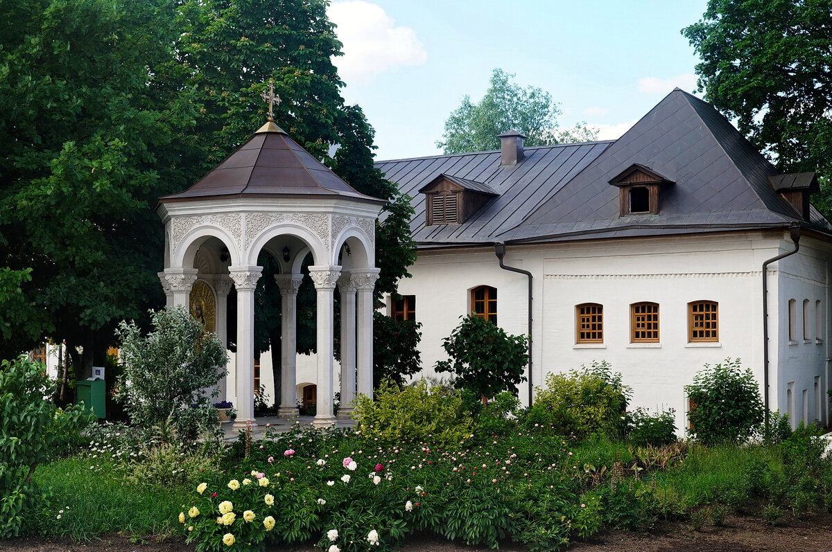 Зачатьевский монастырь - Юрий Шувалов