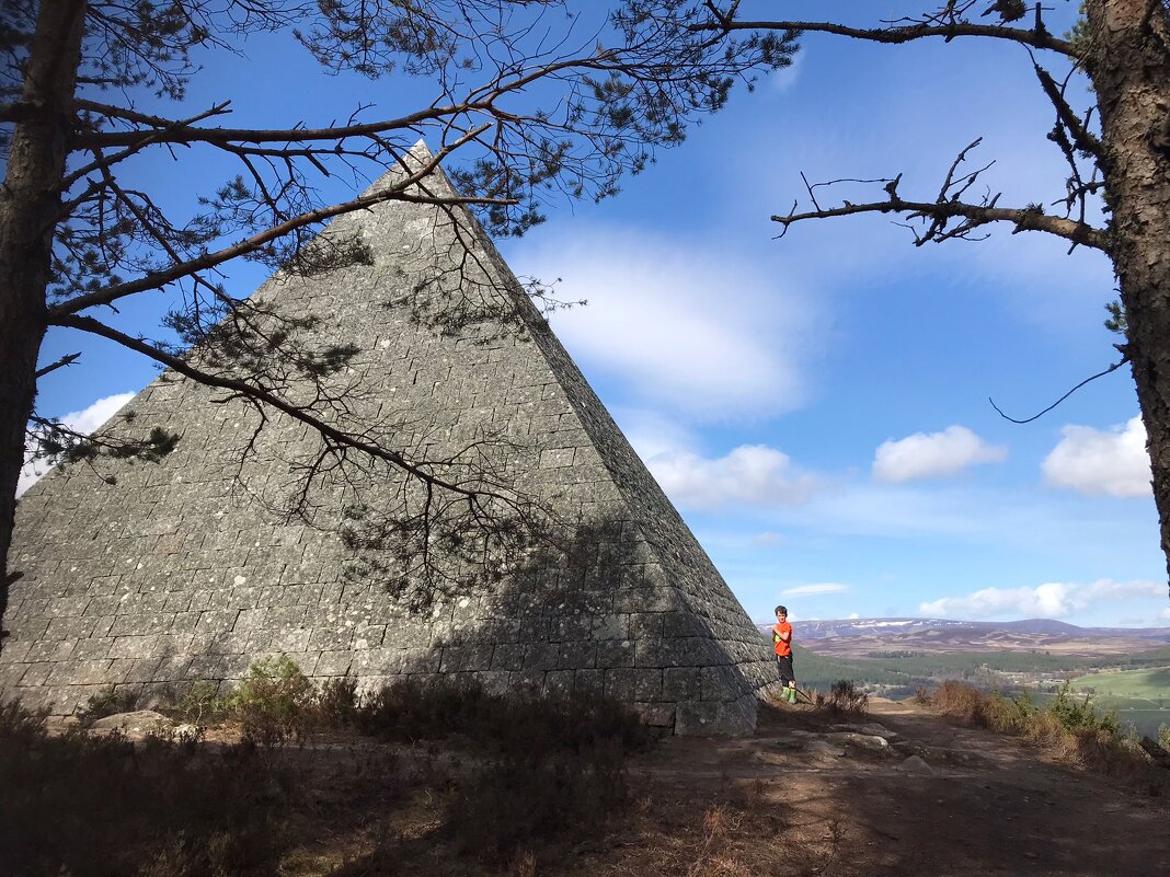 Шотландская пирамида - Natalia Harries