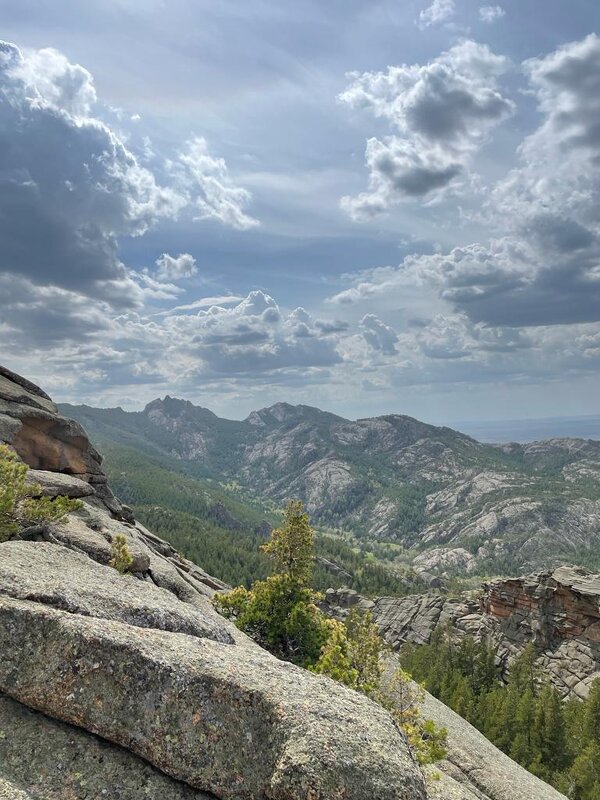 В горах, Солнце - Георгиевич 