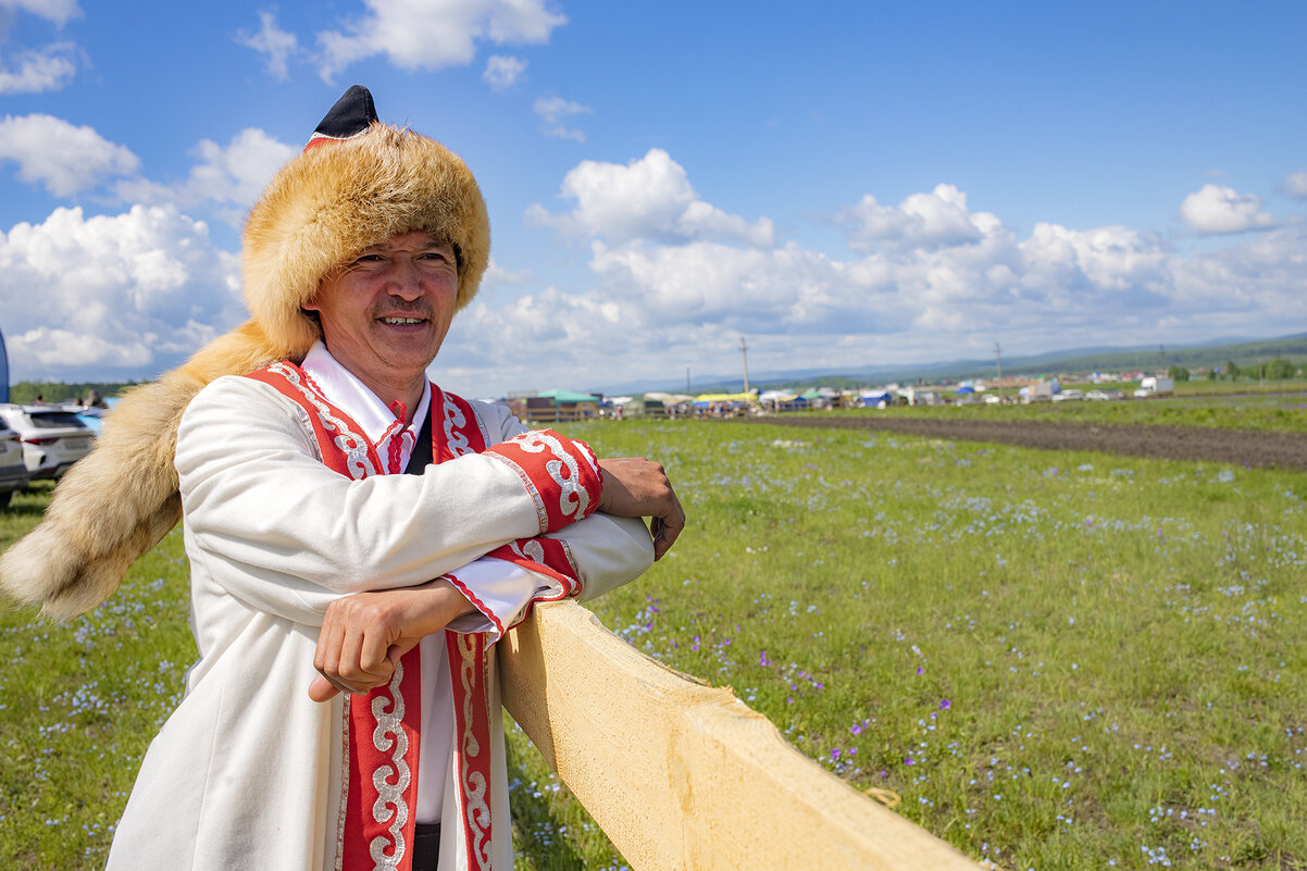 На сабантуе - Лариса Корсакова