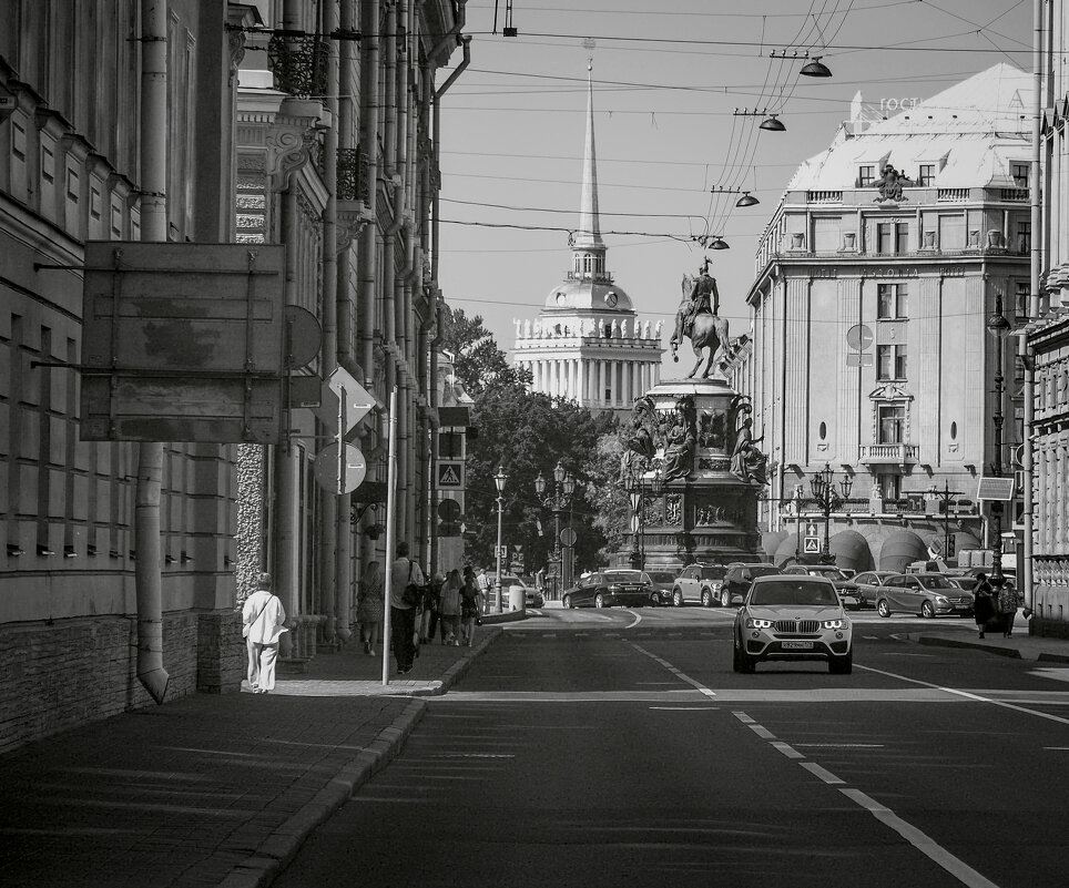 Вознесенский проспект с видом на Исаакиевскую площадь - Магомед .