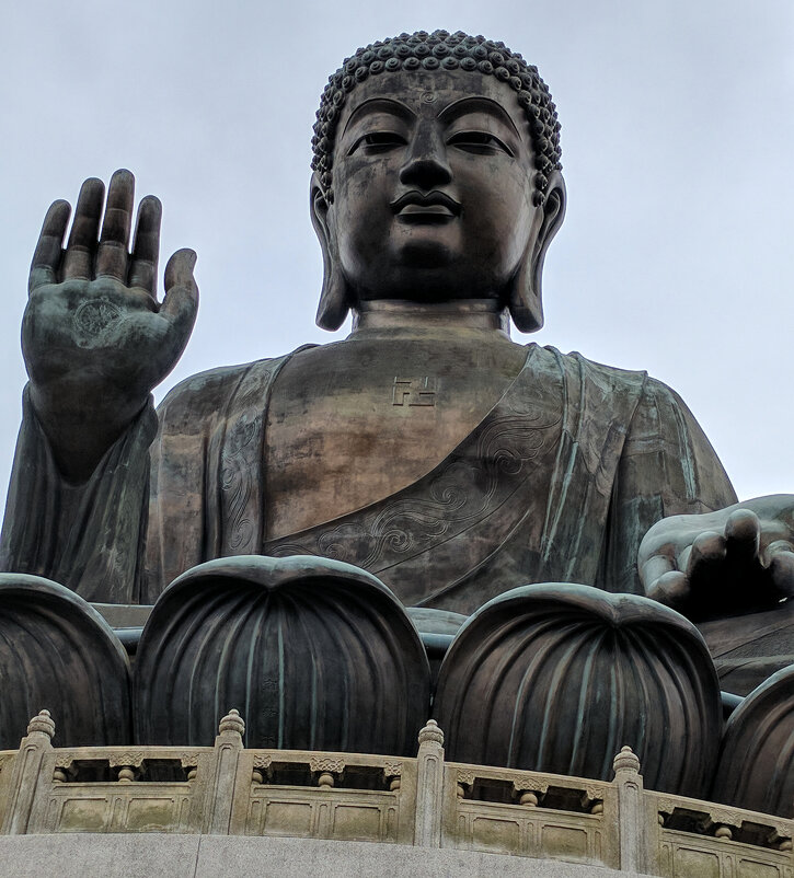 Бронзовая статуя Будды. Большой Будда. - Олег Ы