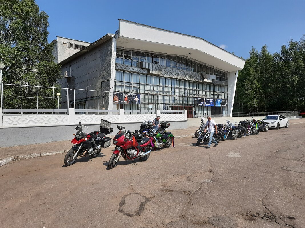 Подготовка к свадьбе байкеров - Виктор 