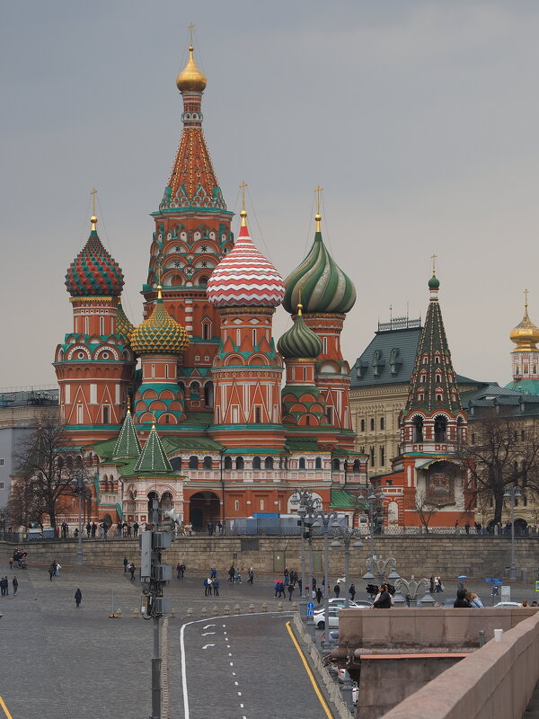 Пасмурный день в Москве - Евгений Седов