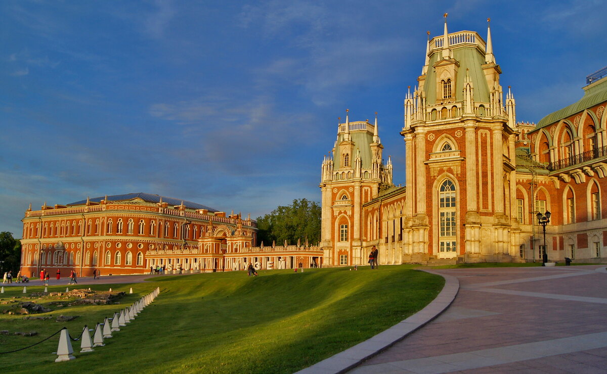 Дворец в Царицыно на закате - Елена Кирьянова