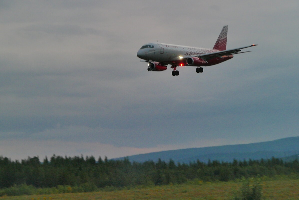 Сухой Суперджет 100 (SSJ-100 .. RRJ-95) - Alexey YakovLev