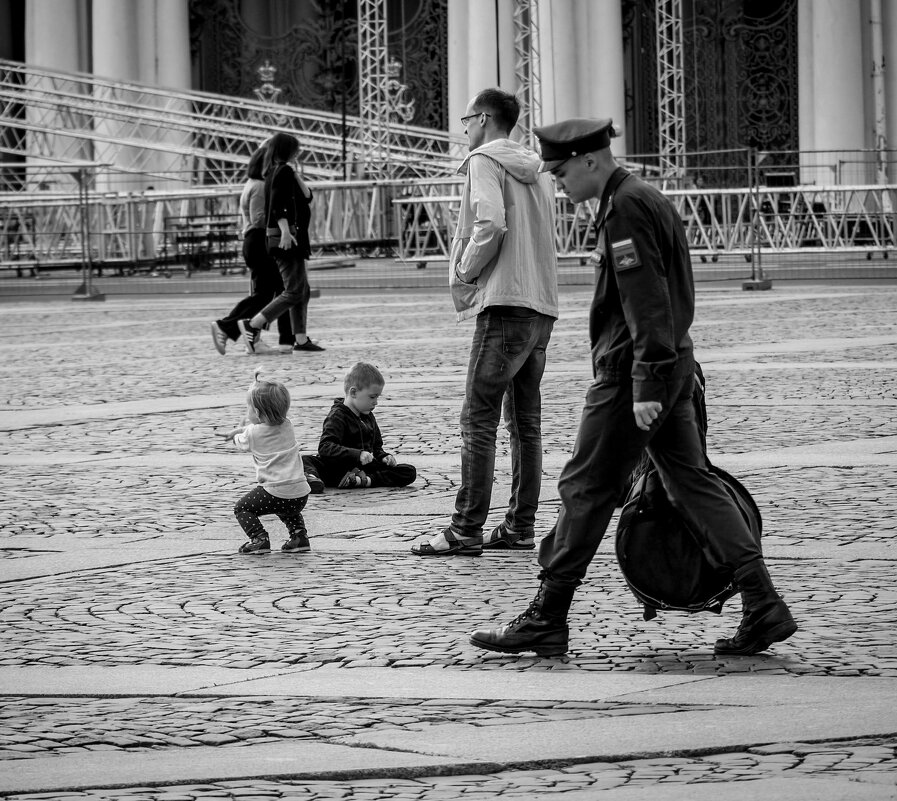 На Дворцовой площади - Магомед .