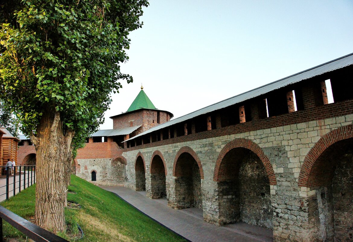 НИЖЕГОРОДСКИЙ КРЕМЛЬ - АЛЕКСАНДР 