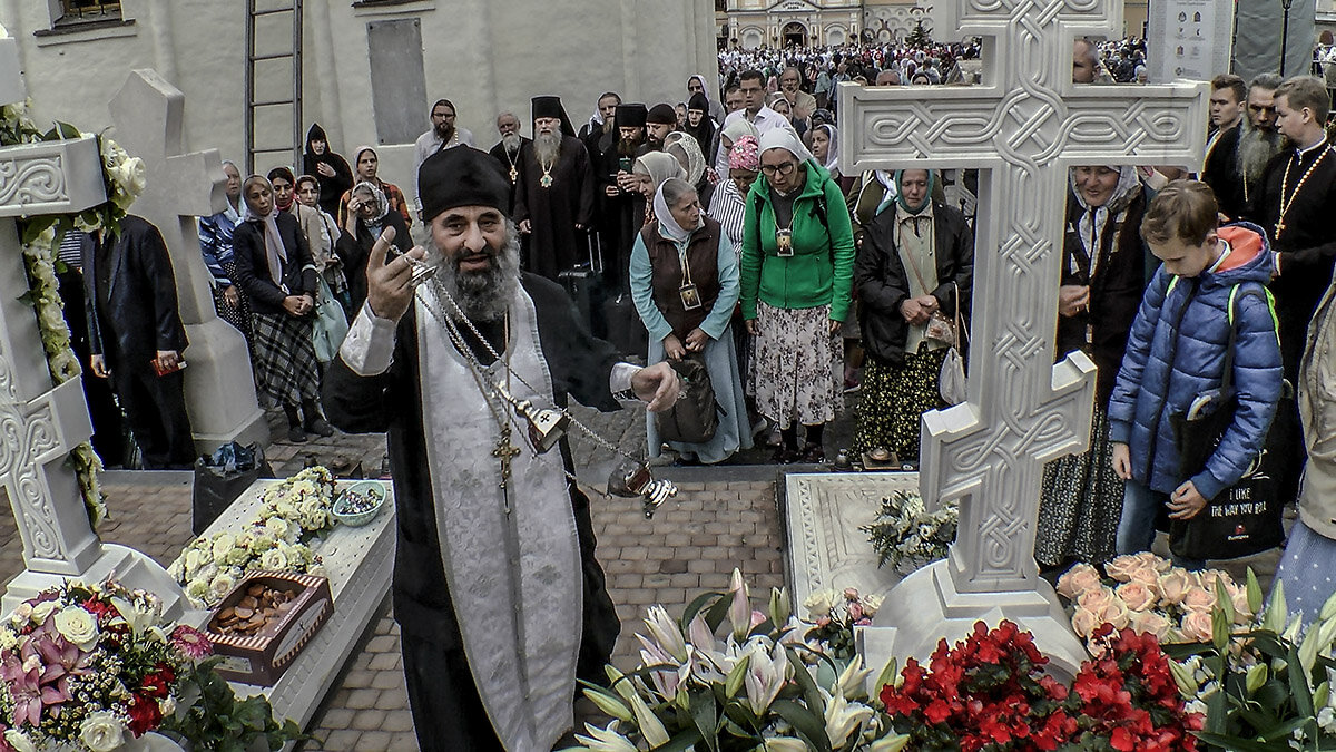 Поздняя литургия на Соборной площади Троице-Сергиевой лавры 18 июня 2022 г. - Игорь Олегович Кравченко