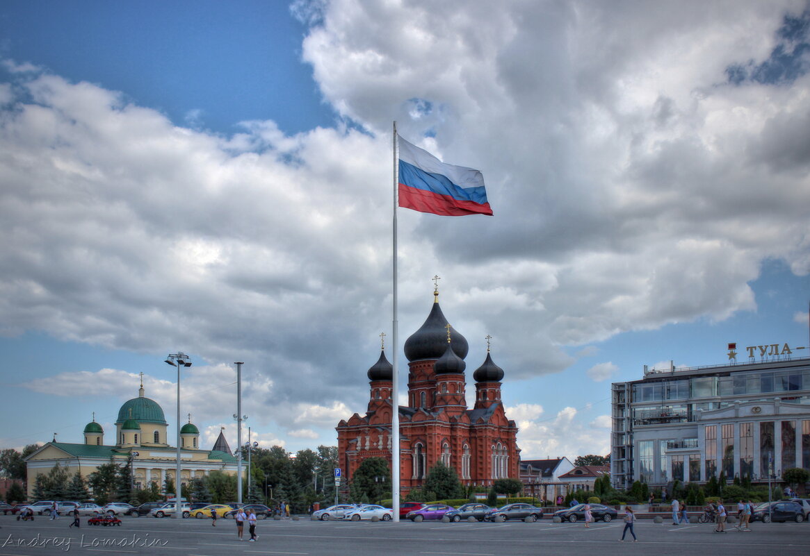 Успенский собор в Туле на площади