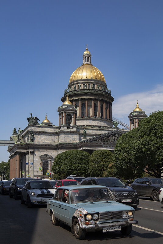 На улицах большого города - Светлана Карнаух