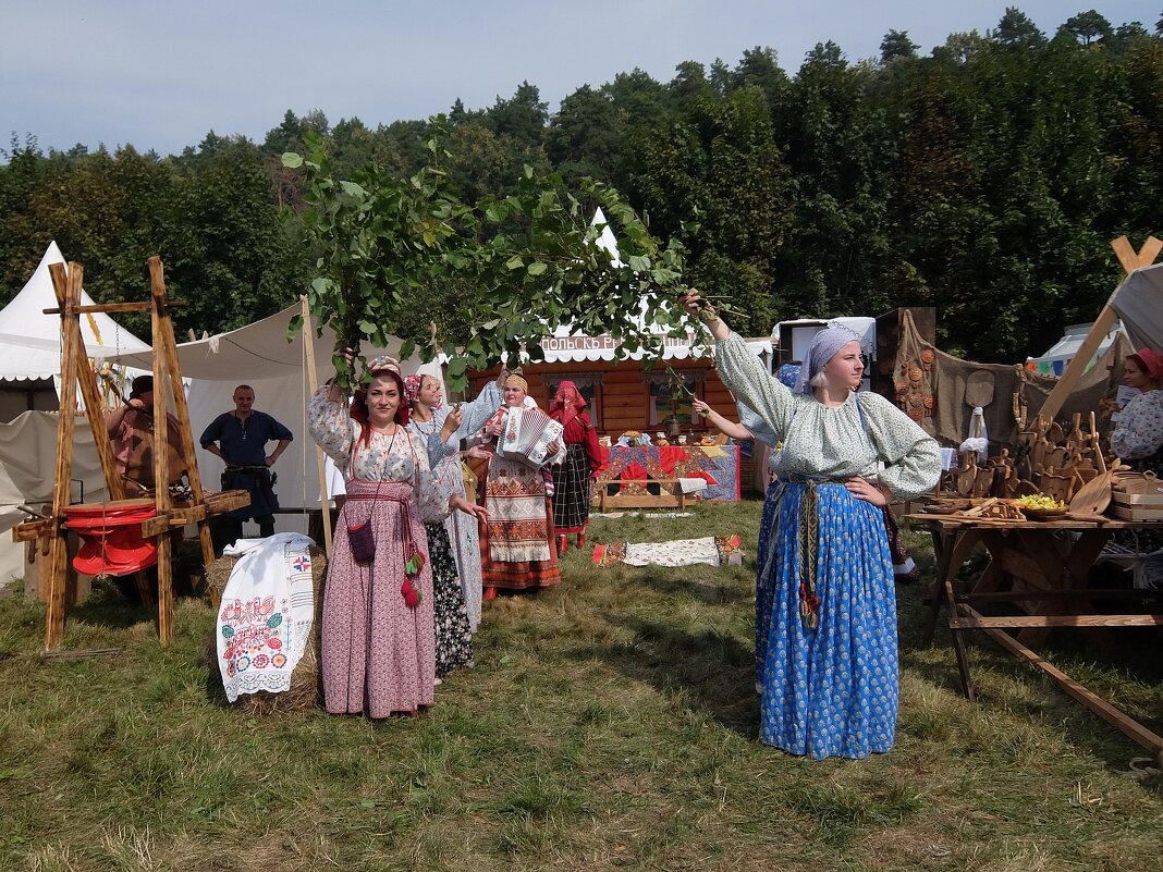 Поиграем в "ручеёк"! - Люба 