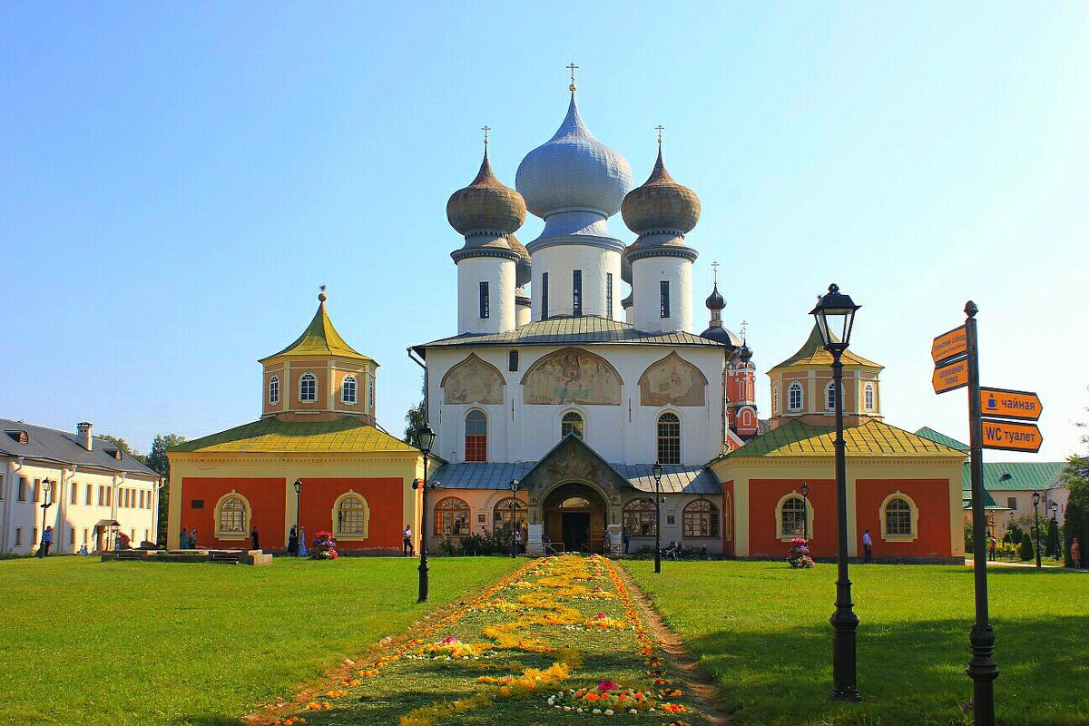 Собор Успения Пресвятой Богородицы Дмитров