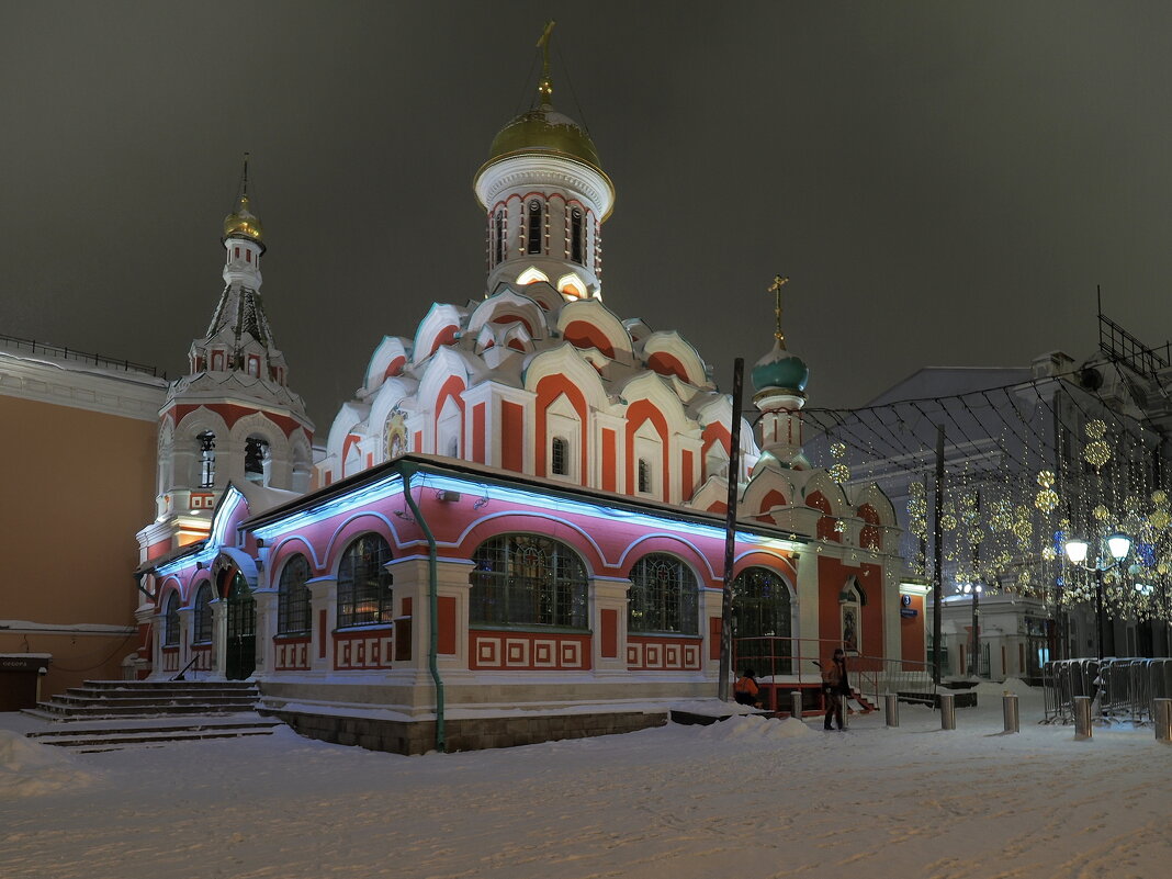 Казанский собор в Москве на Никольской улице. - Евгений Седов