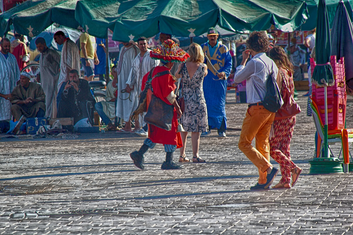 Площадь Джамаа-эль-Фна — самая большая площадь в городе Марракеш, Марокко - Олег Ы