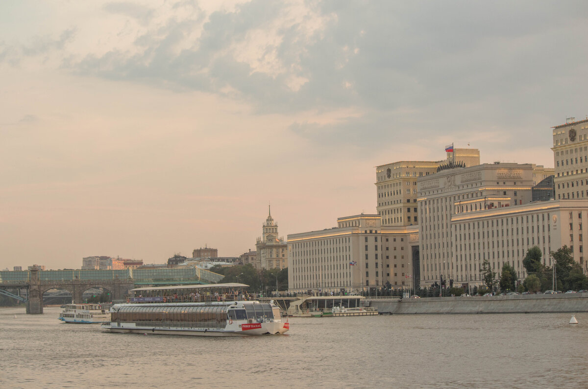 С днем рождения, Москва! - Александра 