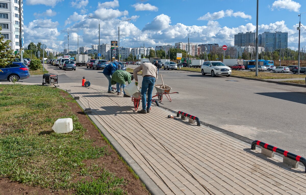 Защита от любителей на тротуар заезжать на машине - Валерий Иванович