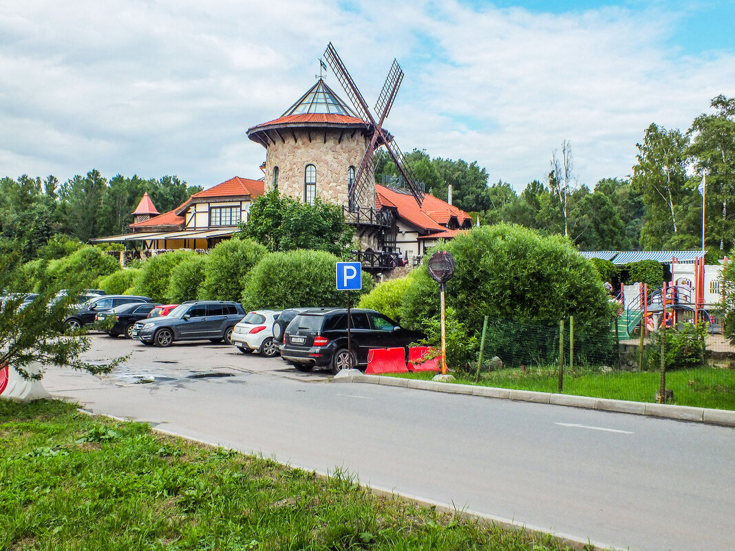 Тематический ресторан в Приморском парке Победы (СПБ) - Стальбаум Юрий 