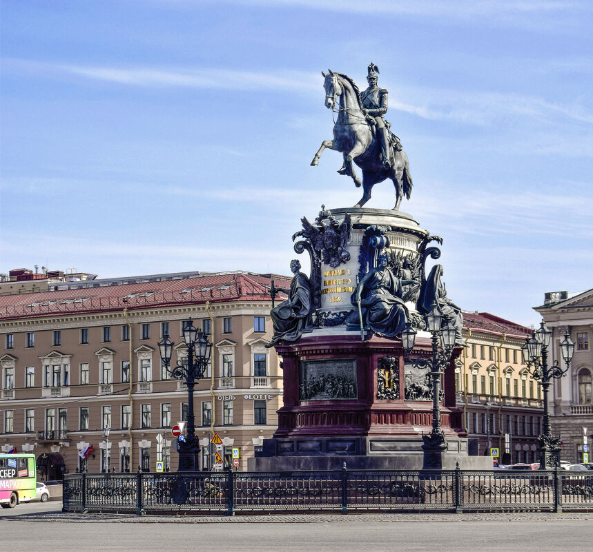 Памятник императору Николаю Первому - Стальбаум Юрий 