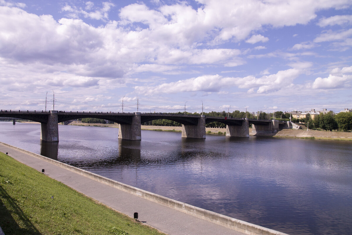 НОВОВОЛЖСКИЙ МОСТ - Сергей Поникаров