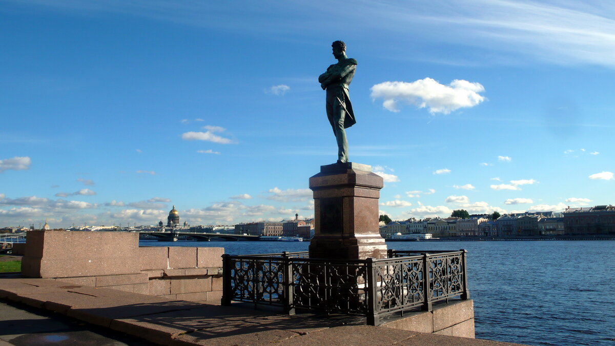 Памятник мореплавателю и адмиралу Крузенштерну - Таэлюр 
