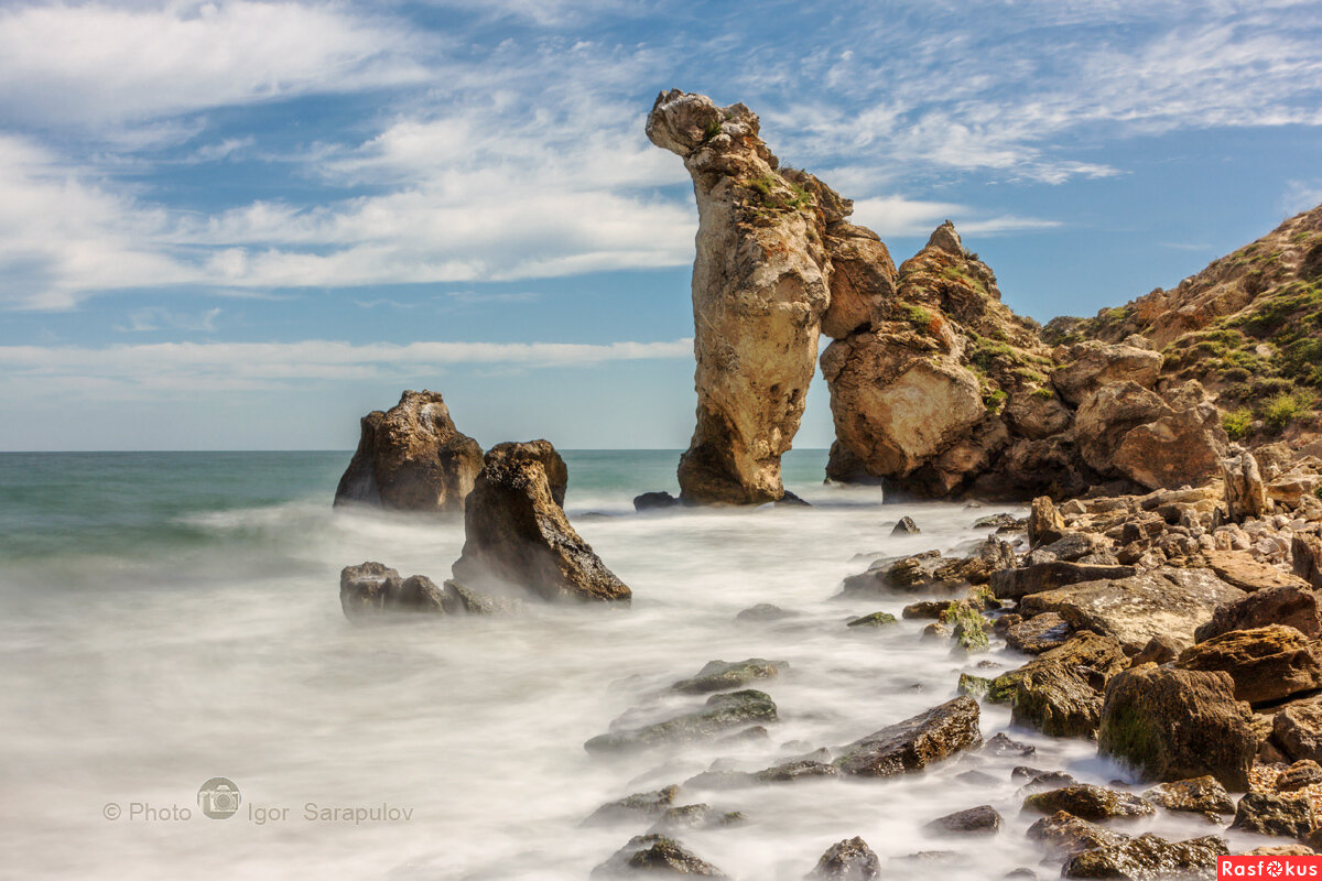Каменная арка на Генеральских пляжах - Игорь Сарапулов