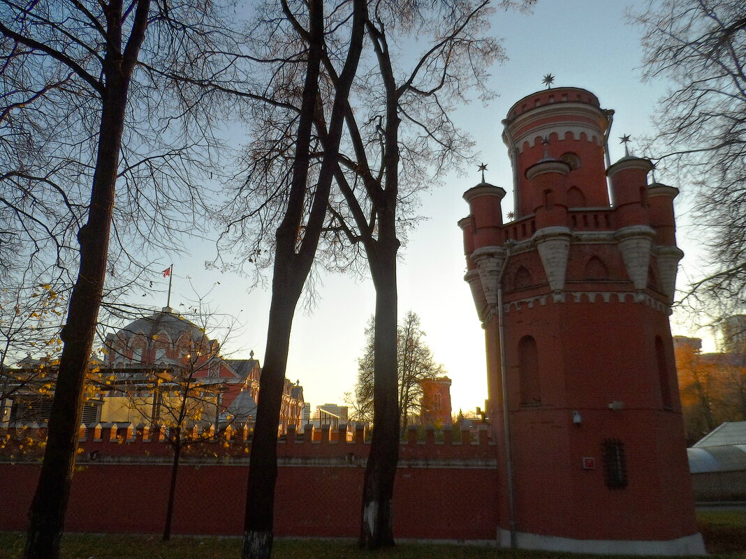 Петровский путевой дворец, Москва - Галина 