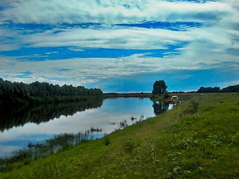 НА   РЕКЕ - Анатолий Малобродский