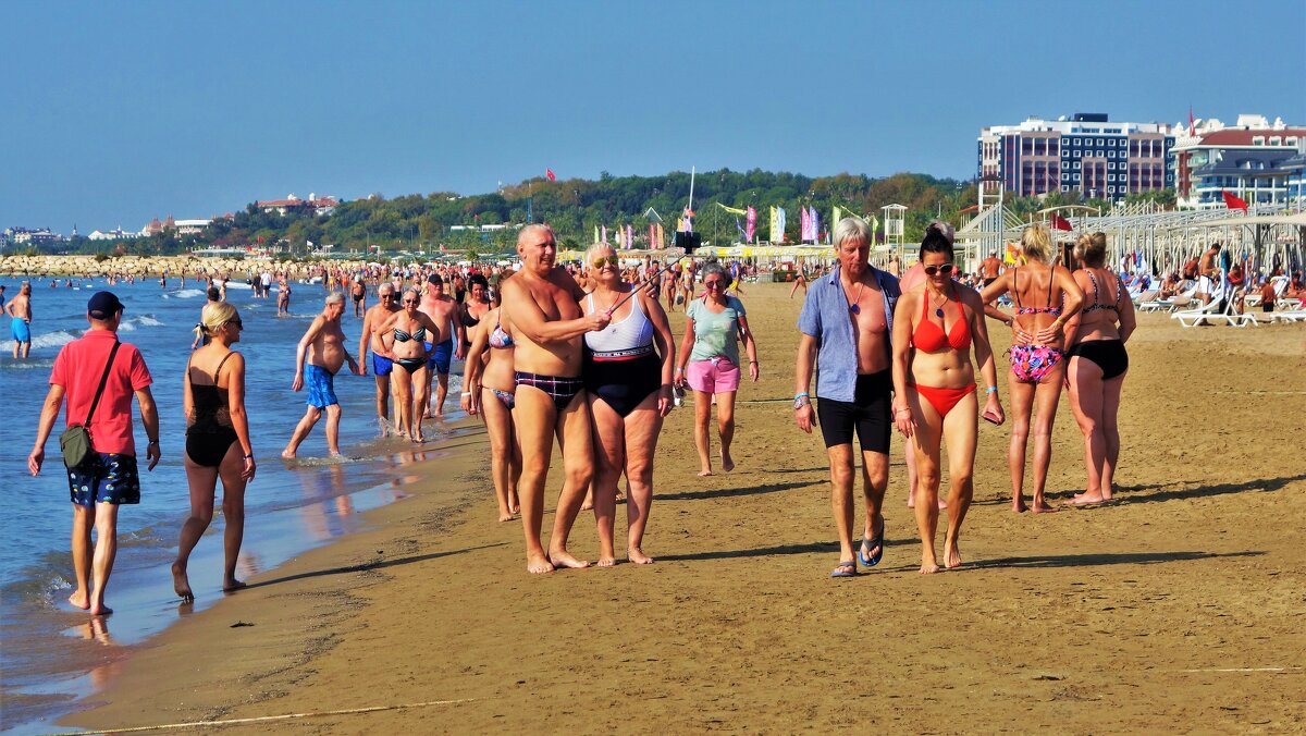 Каждый день туды-сюды или пляжное шествие германских пенсионеров... - Sergey Gordoff