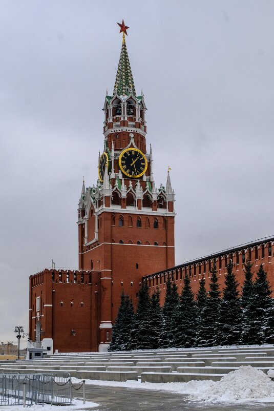 Спасская башня Московского Кремля - Георгий А