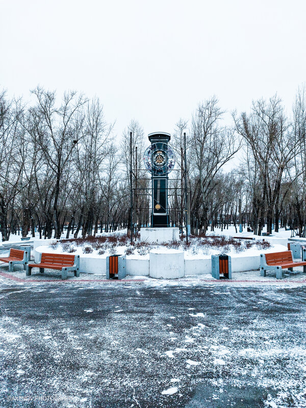 Часы в парке "СибСталь". Красноярск - Андрей Аксенов