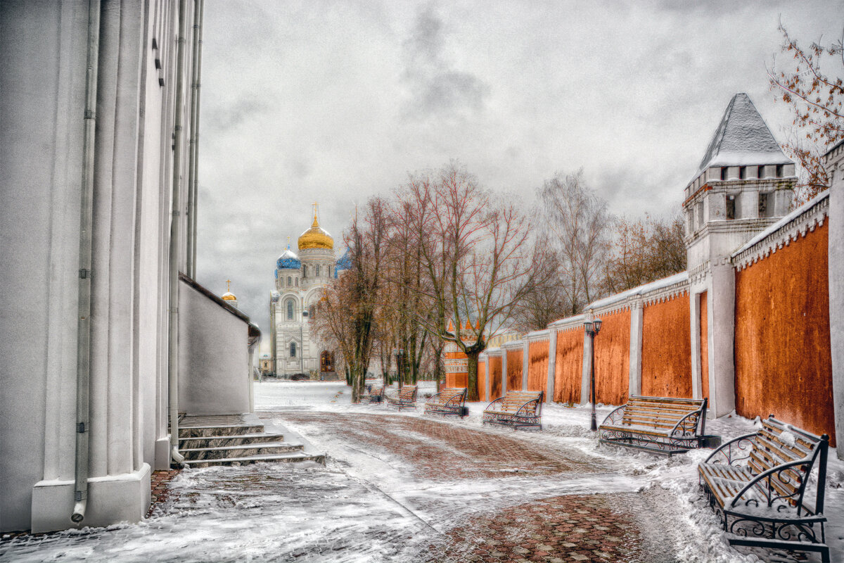 Нико́ло-Угре́шский монасты́рь — ставропигиальный мужской монастырь Русской православной церкви - Юрий Яньков