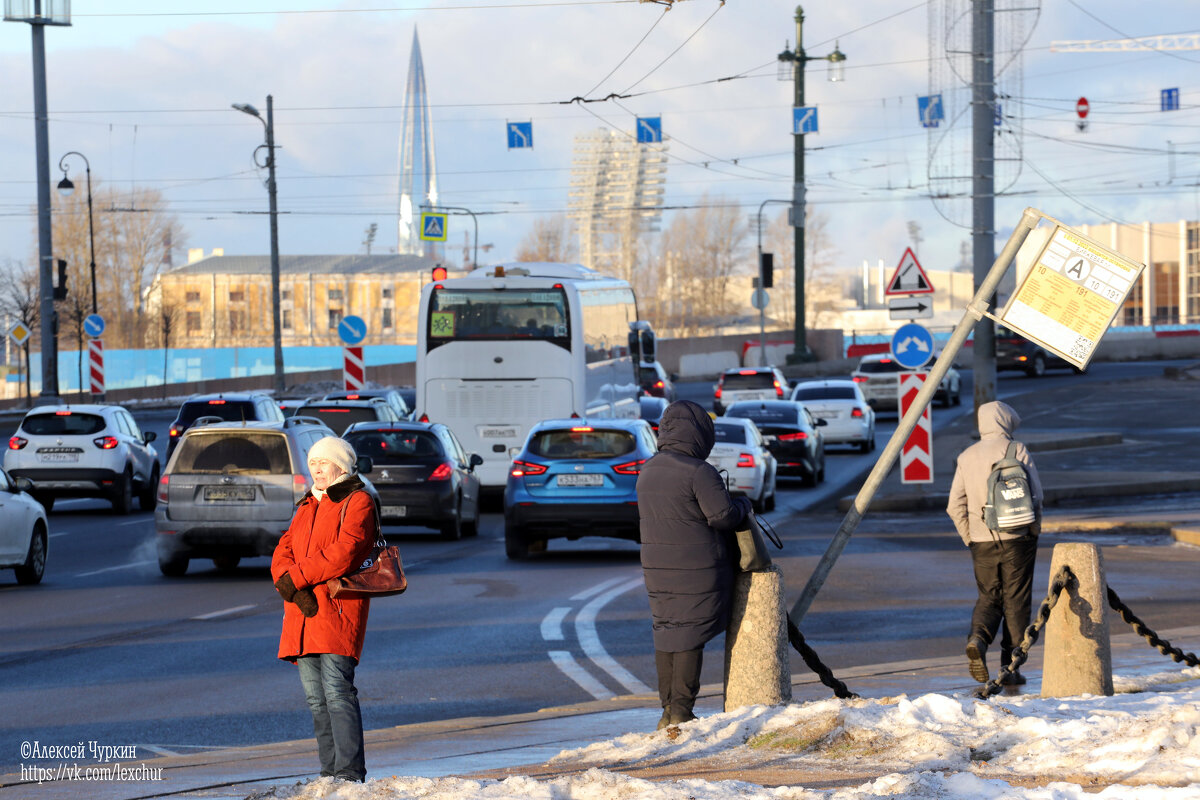 В городе - Алексей Чуркин