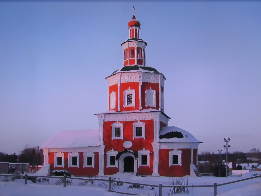 Церковь Покрова Пресвятой Богородицы в Тропарёво - Людмила Смородинская