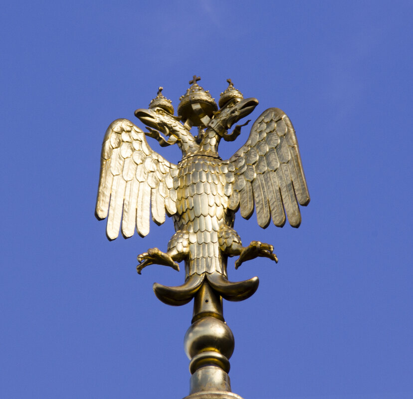 Государственный двуглавый орёл над одним из шатров Спаса-на-Крови - Стальбаум Юрий 