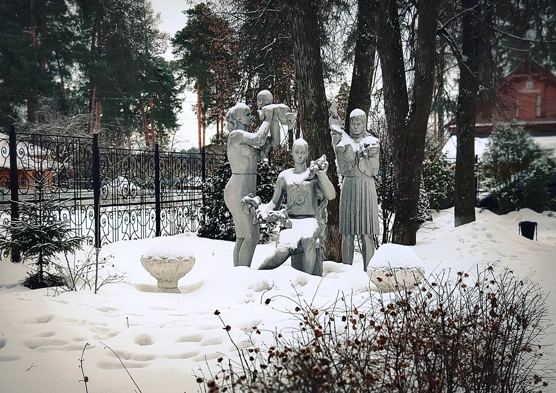 бывший фабричный профилакторий - Любовь 