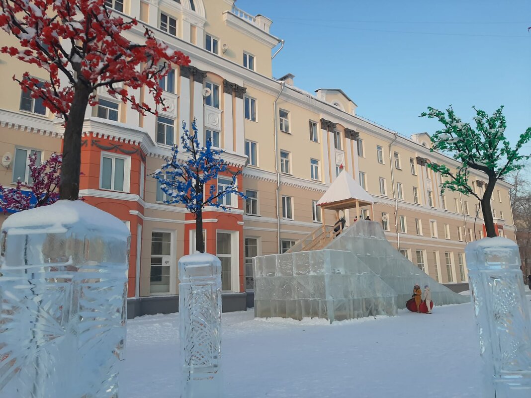 Ледяная горка на площади - Алевтина 