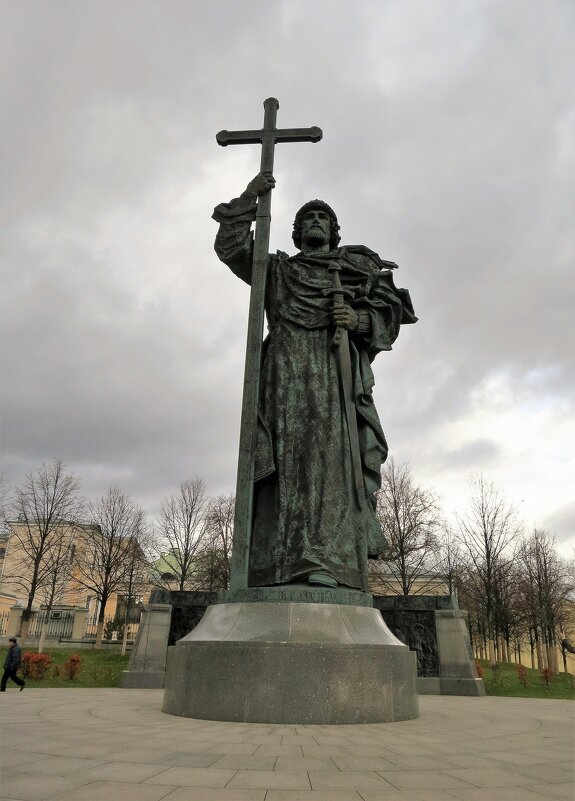 Памятник Владимиру Великому. - Валентина Жукова