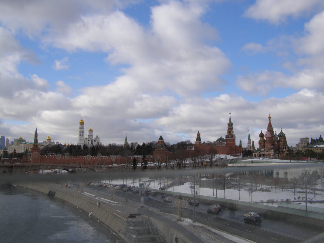Вид на Кремль с Парящего моста - Анна Воробьева