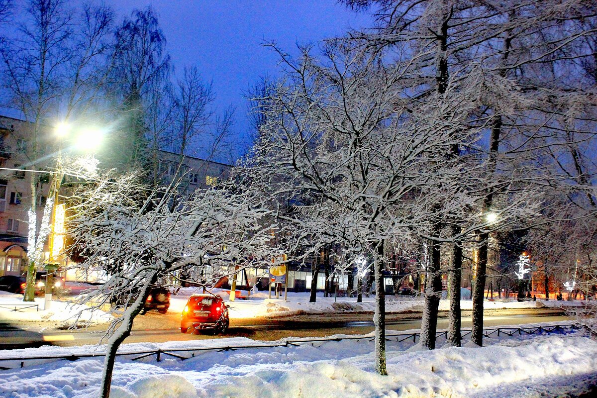 Зимний вечер в городе - Сергей Кочнев