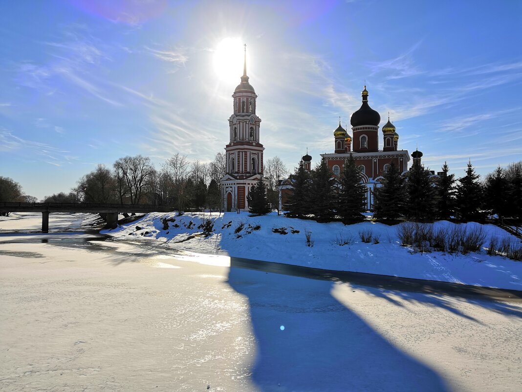 Воскресенский собор в Старой Руссе - Елена Николаева 