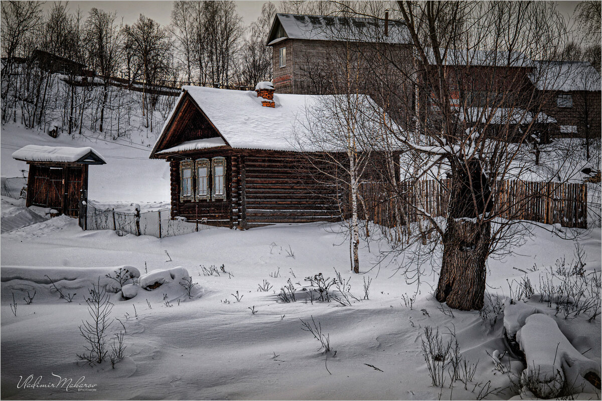 "Старый двор"© - Владимир Макаров