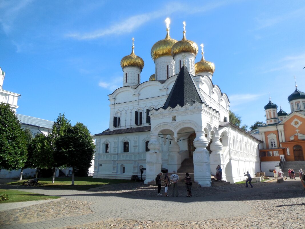 Кострома. Ипатьевский монастырь. Троицкий собор - Надежда 